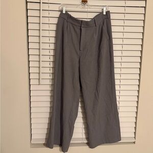 Abercrombie & Fitch women’s Gray Dress Pants